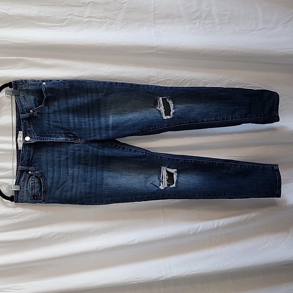 KanCan distressed jeans